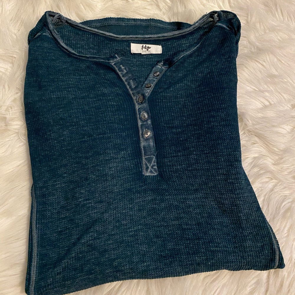 Cute light flowy top